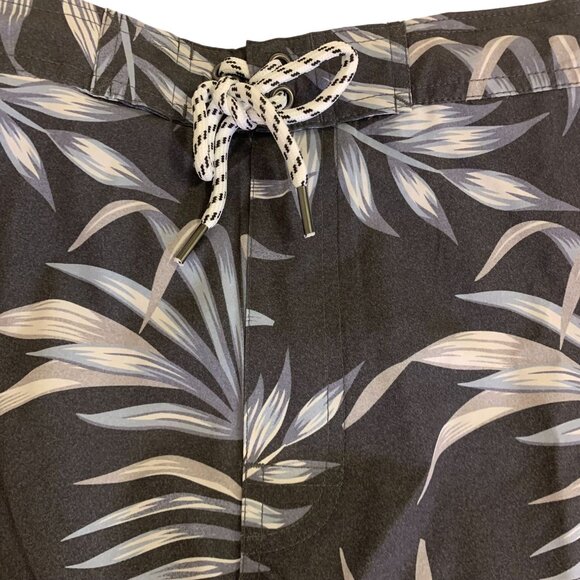 Sonoma XL Black Leaf Print Board Shorts With Stretch Waistband & 9-Inch Inseam - Picture 9 of 11